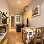 Ferienwohnung Fuer 3 Personen Ca 38 Qm In Barcelona-Gracia, Costa Brava Costa Del Maresme
