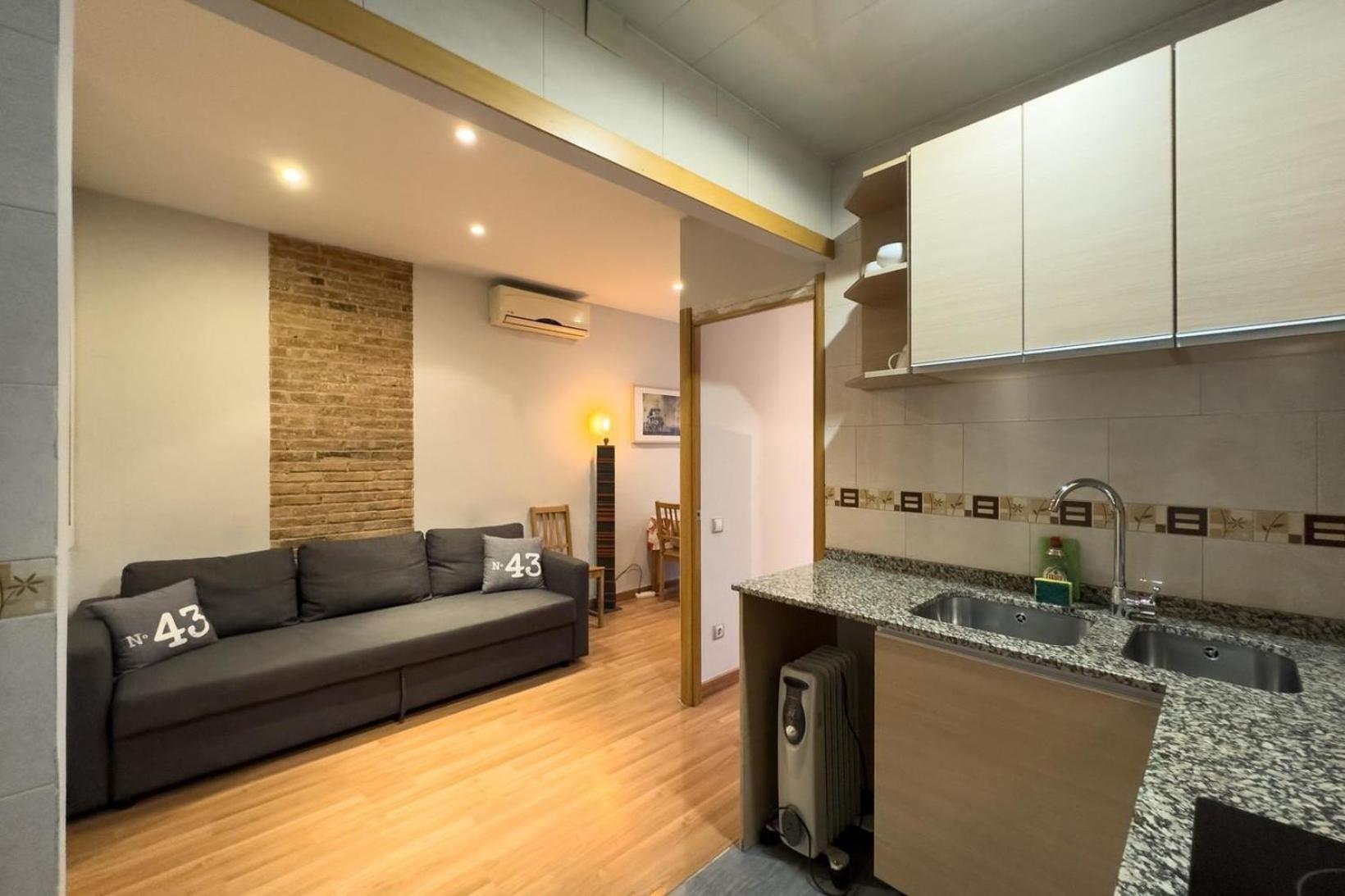 Fuer 3 Personen Ca 38 Qm In Barcelona-gracia, Costa Brava Costa Del Maresme *