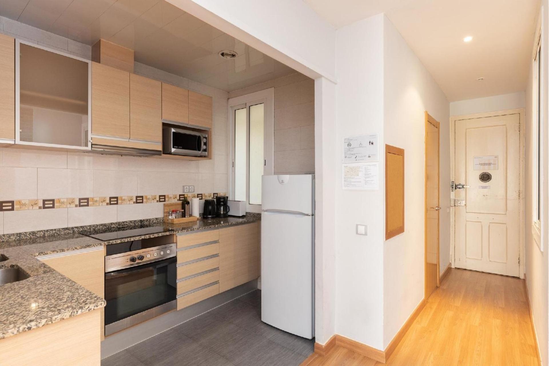 Apartment Fuer 3 Personen Ca 38 Qm In Barcelona-gracia, Costa Brava Costa Del Maresme *
